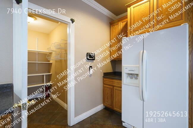 Building Photo - 7940 Creekside Dr