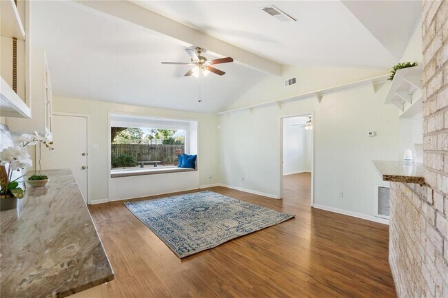Building Photo - 759 Carlingford Ln
