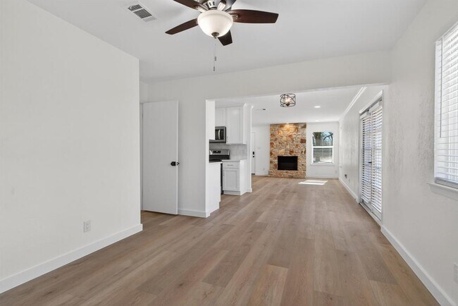 Building Photo - 8400 Seminary Ridge Dr