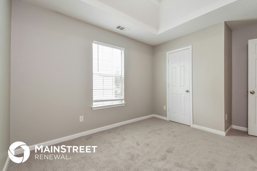 Building Photo - 1692 Deer Crossing Cir