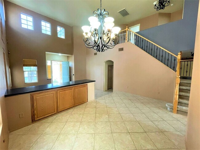 Building Photo - Southwest Rustic Charmet