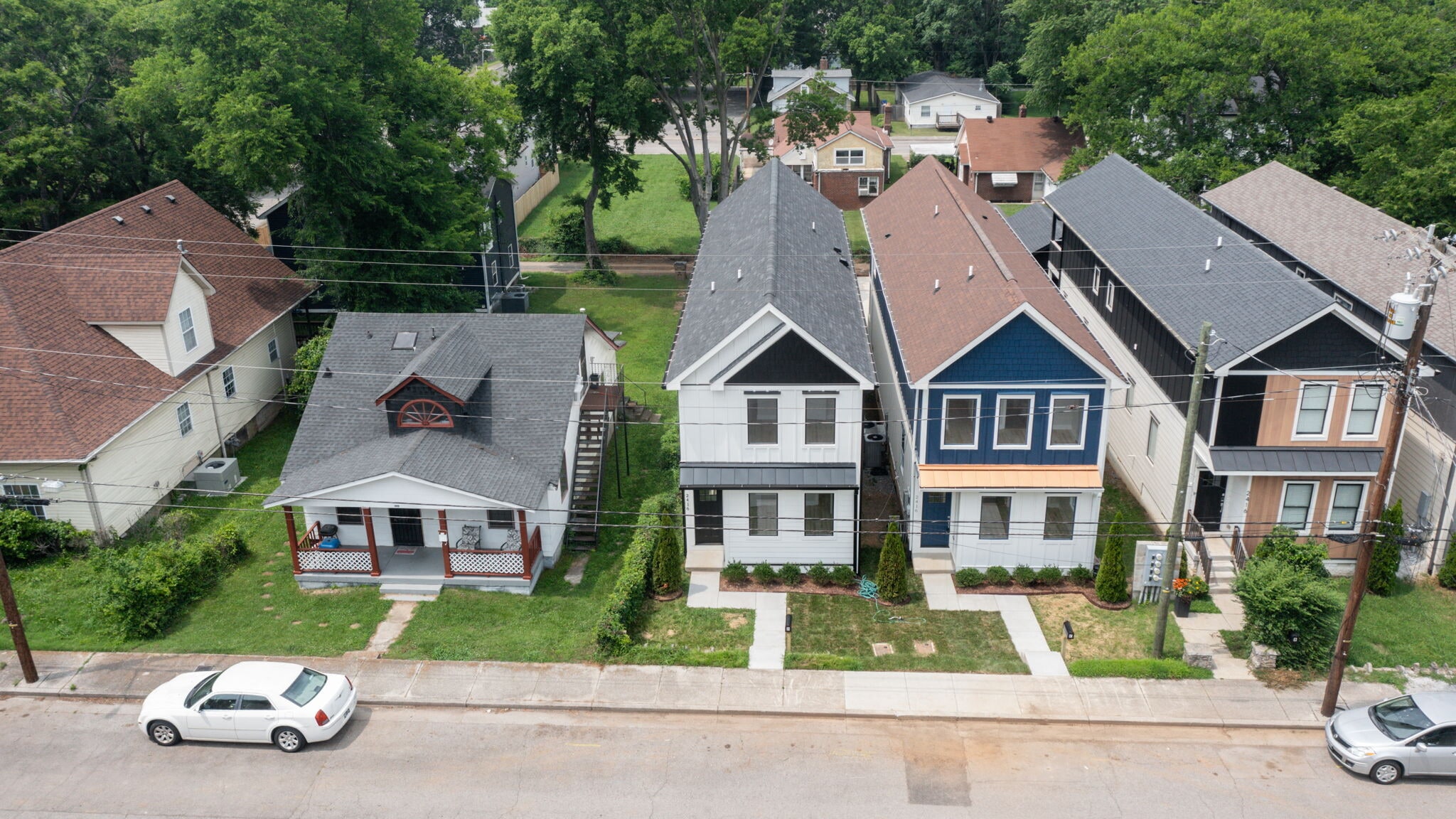 Building Photo - 2416 Albion St