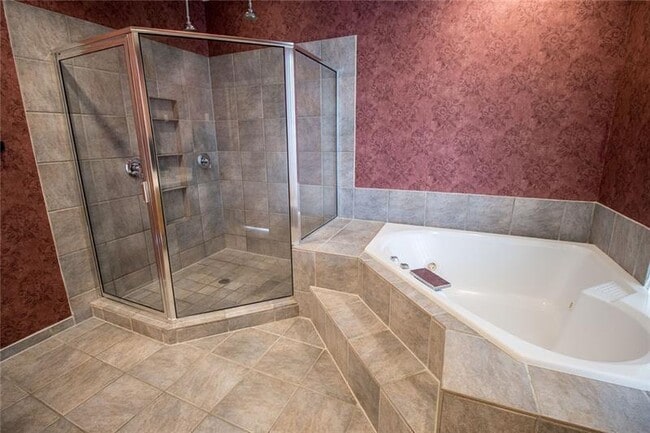 Building Photo - 1255 Apple Valley Rd NE