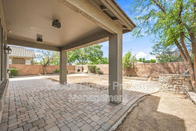 Building Photo - 3628 E Janelle Way