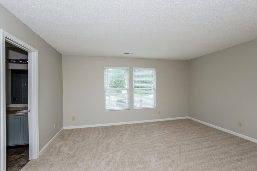 Building Photo - 7029 Maple Park Ln