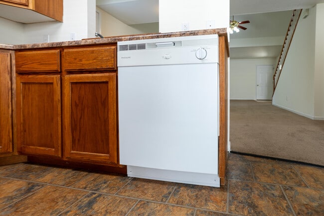 Building Photo - 1704 Juniper Dr