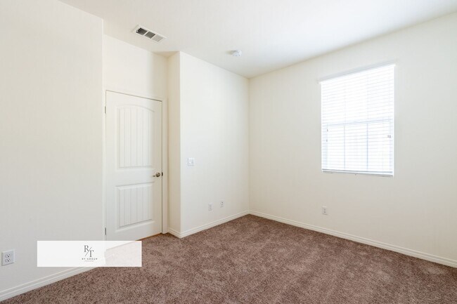 Building Photo - New Paint New Carpet Throughout! Gorgeous ...