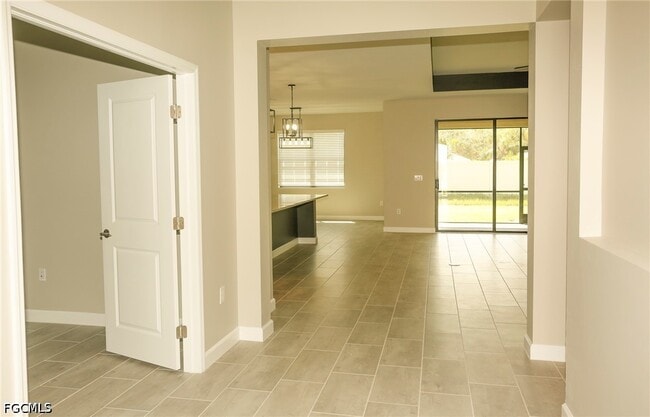 Building Photo - 11380 Canopy Loop