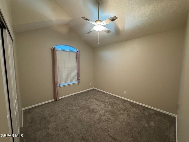 Building Photo - 398 Bentridge Drive