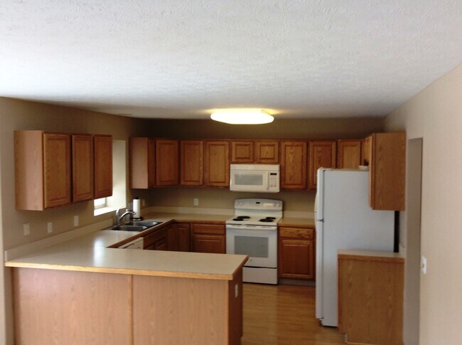 Building Photo - 1288 Waterbury Dr