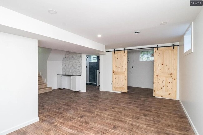 Building Photo - Newly Renovated 3 Bedroom 2 Bathroom Home