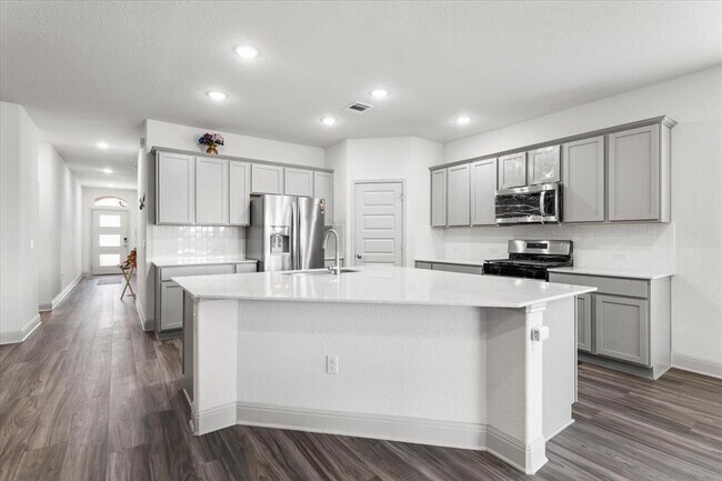 Building Photo - 18017 Nepi Dr