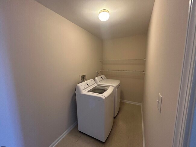 Building Photo - 57 Lighthouse Ct