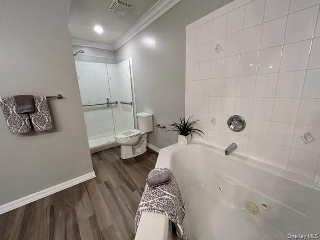 Building Photo - 98 Village Green Dr