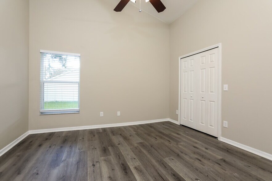 Building Photo - 2016 Briarcliff Cir