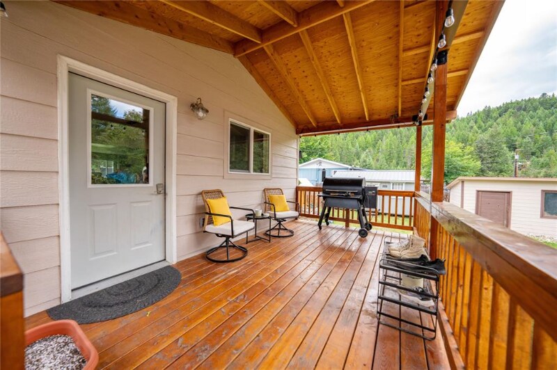 Building Photo - 568 Dome Mountain Ave