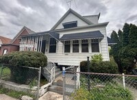 Building Photo - 11527 S La Salle St