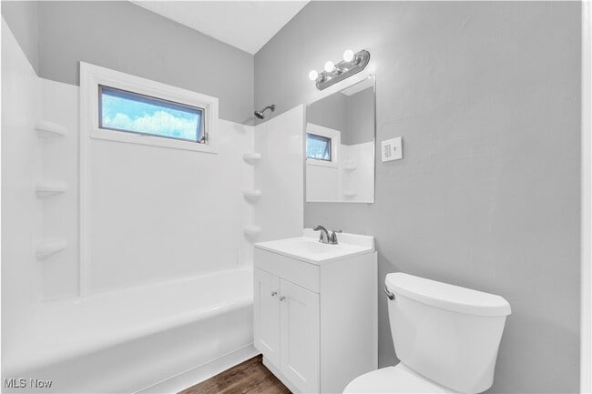 Building Photo - 3274 W 130th St