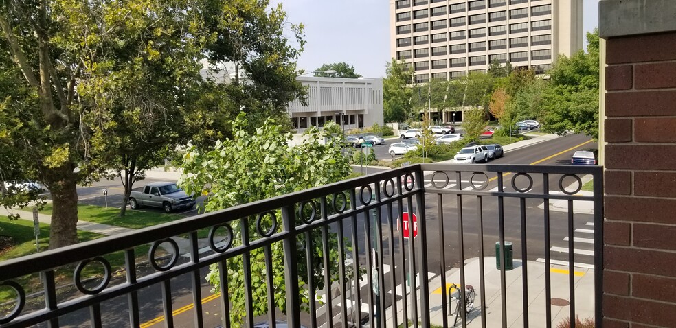 Patio with City View - 323 W Jefferson St