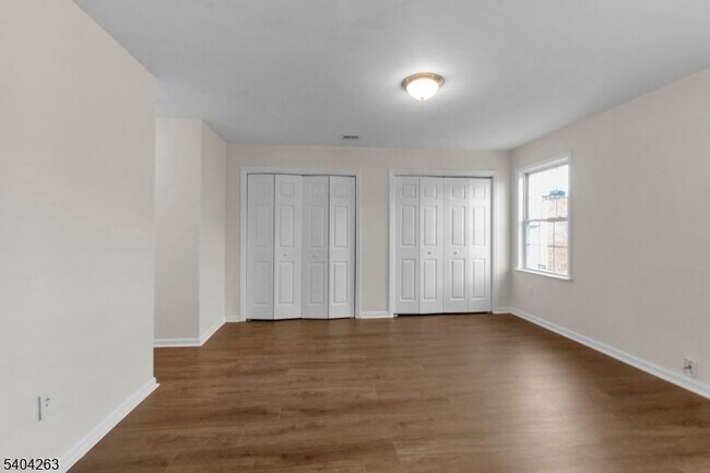 Building Photo - 139 Inslee Pl