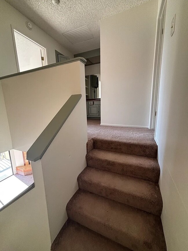 Building Photo - 750 Chorro St