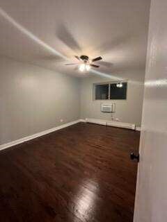 Building Photo - 1332 W Touhy Ave