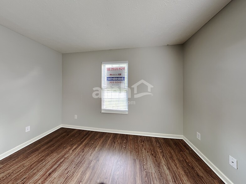 Building Photo - 5956 Crosscut Ln