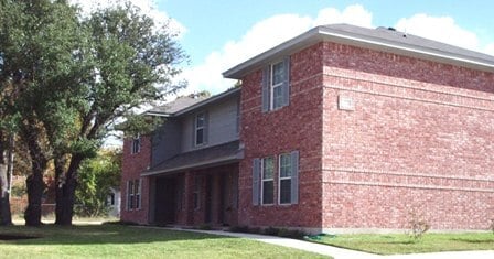 Building Photo - 313 Creek St