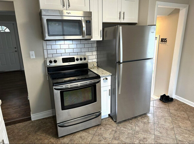 Kitchen - 19621 Avalon St