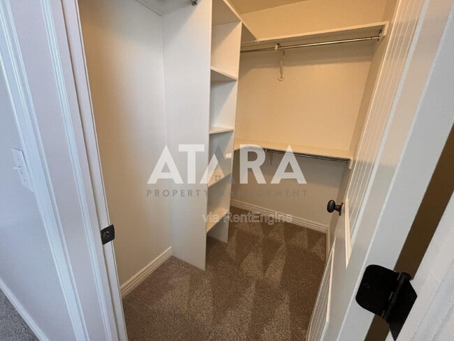 Building Photo - 7845 Ruby Valley Dr