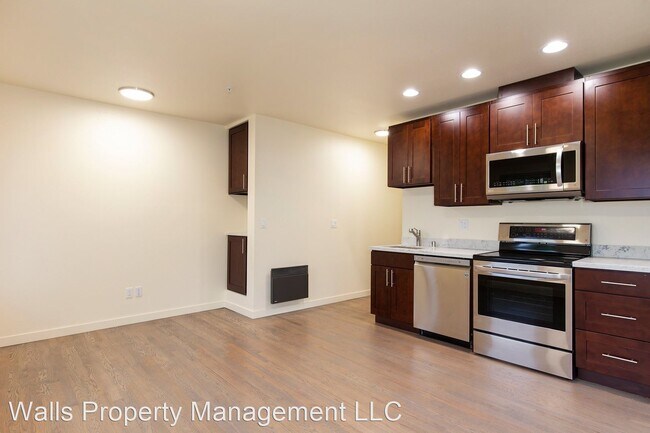 Building Photo - 616 N 48th St