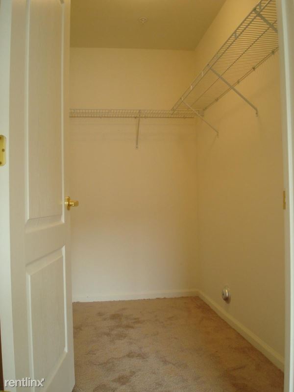 Building Photo - 3 br, 2 bath Condo - 1317 Fernwood Court