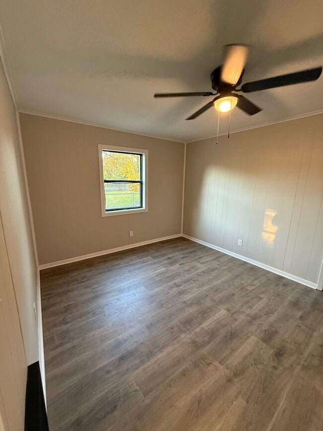 Building Photo - 616-622 14th St Quadplex