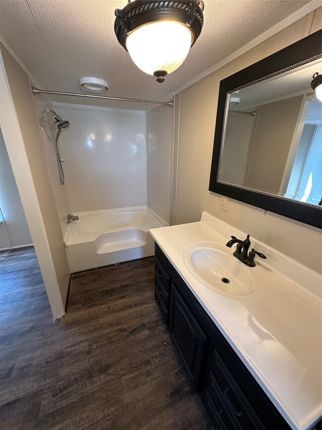 Building Photo - 2021 N Battlebell Rd