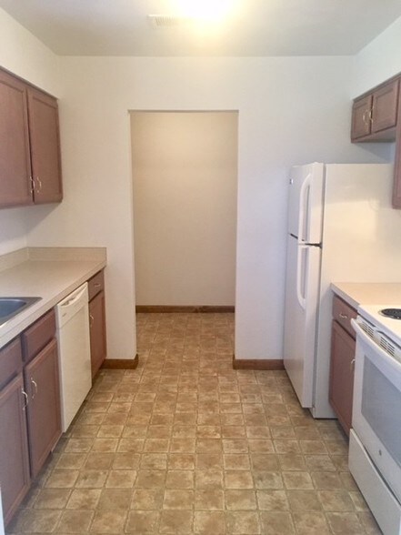 Building Photo - 1508 Blue Bonnet St