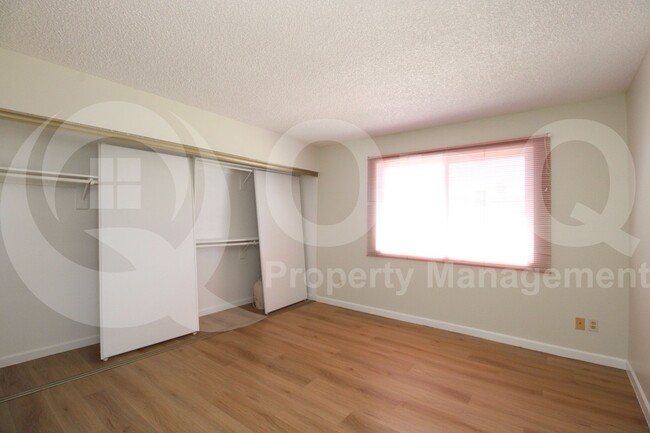 Building Photo - 517 W Highland St