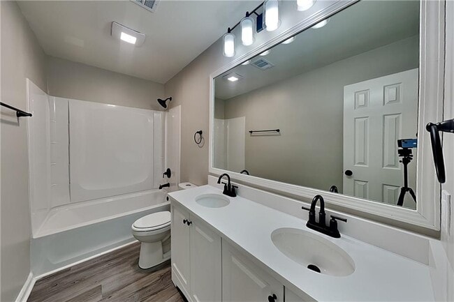 Building Photo - 110 Pine Rise Ct