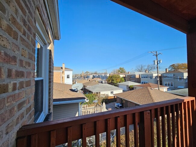 Building Photo - 2909 N Austin Ave