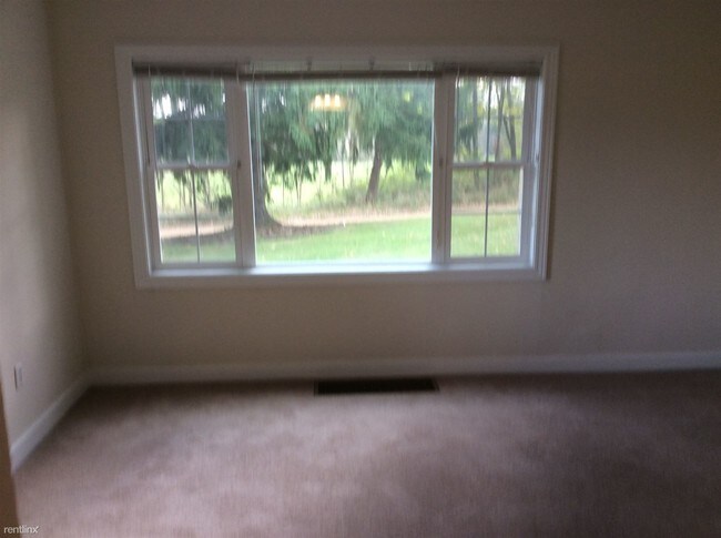Building Photo - 4 br, 2 bath House - 826 S Gunnell Rd
