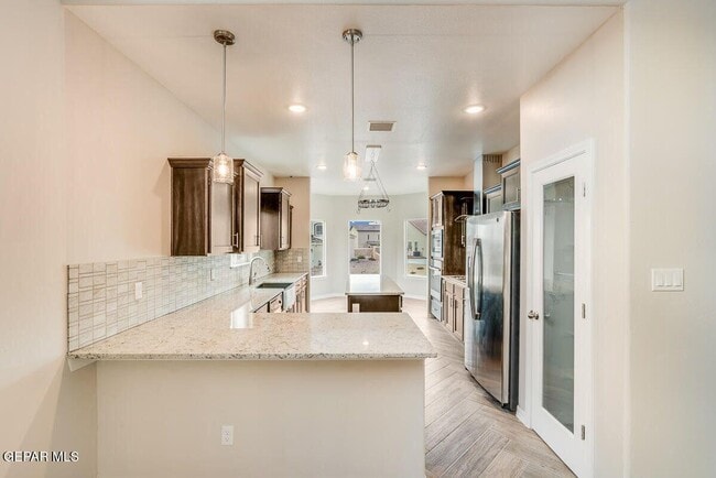 Building Photo - 123 Ruth Trl