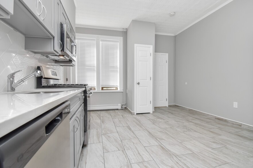 Building Photo - 2307 New York Ave