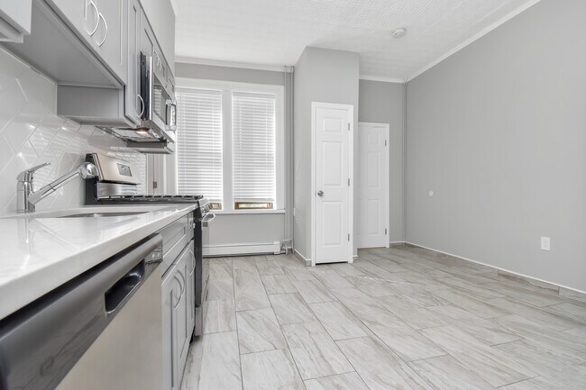 Building Photo - 2307 New York Ave