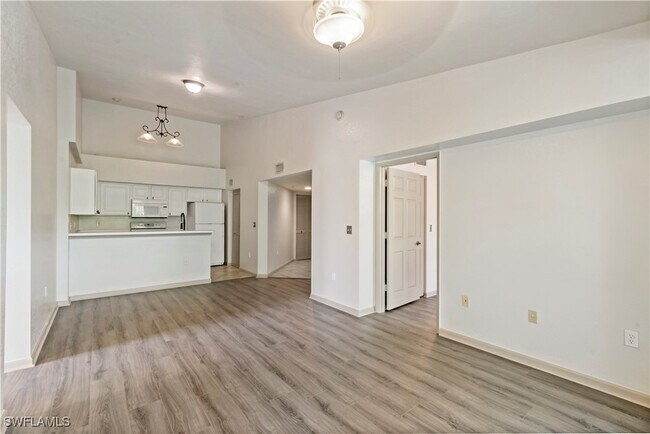 Building Photo - 4113 Residence Drive