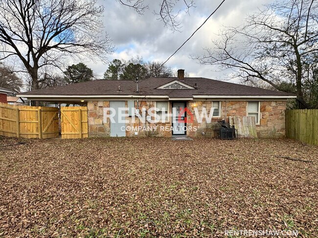 Building Photo - 1379 Rolling Hills Dr