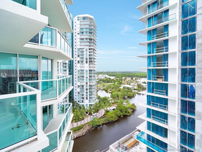 Building Photo - 250 Sunny Isles Blvd