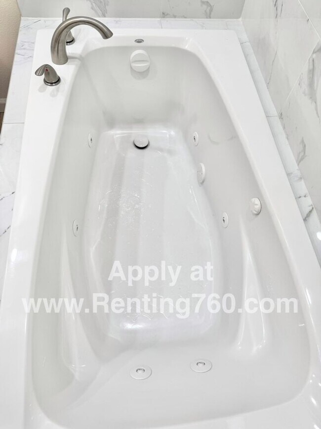 Building Photo - Prestigious Updated Home In Sage Estates