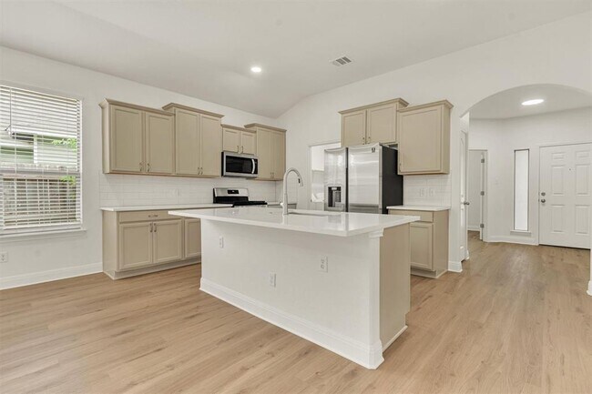 Building Photo - 1685 Twin Cove