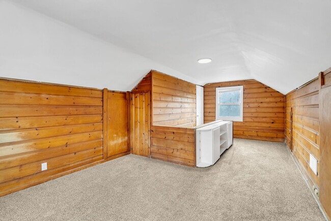 Building Photo - 4712 Cadieux Rd