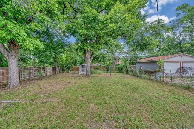 Building Photo - Newly Remodeled 3BD 2BA Home in Waco