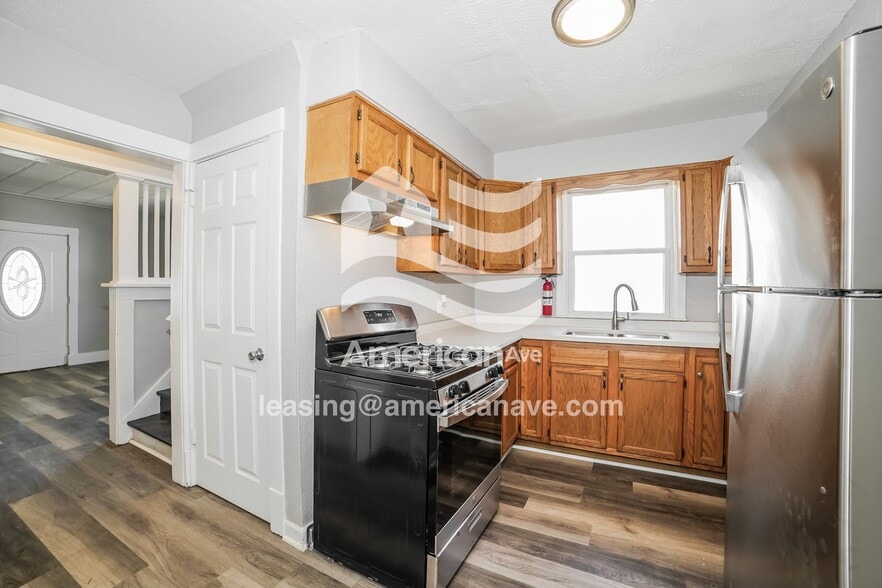 Building Photo - 2200 N Wisconsin Ave